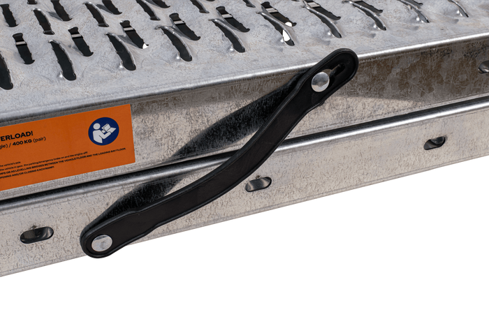 UNITRAILER ALR004B foldable ramps steel drive-on ramps for trailers 190cm 400kg set of 2